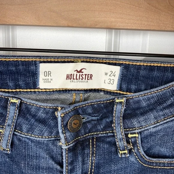 Hollister Low Rise Bootcut Jeans Dark Wash Denim Size 0R - Picture 3 of 6